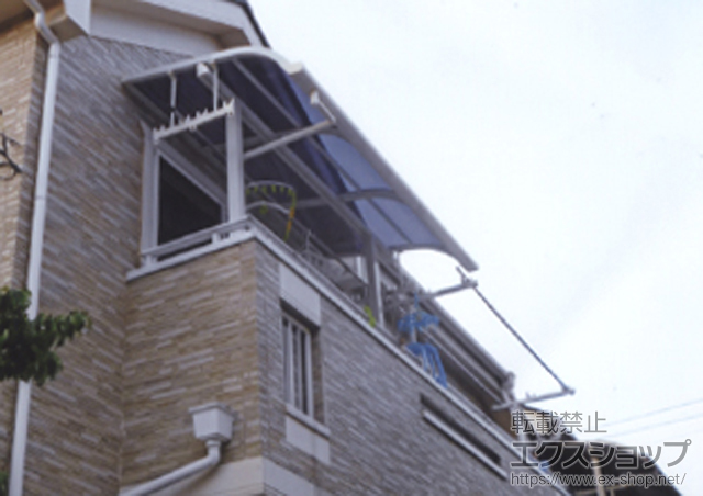 東京都清瀬市のLIXIL リクシル（トステム）のバルコニー・ベランダ屋根 ライザーテラスII R型 屋根タイプ 積雪〜20?対応 施工例