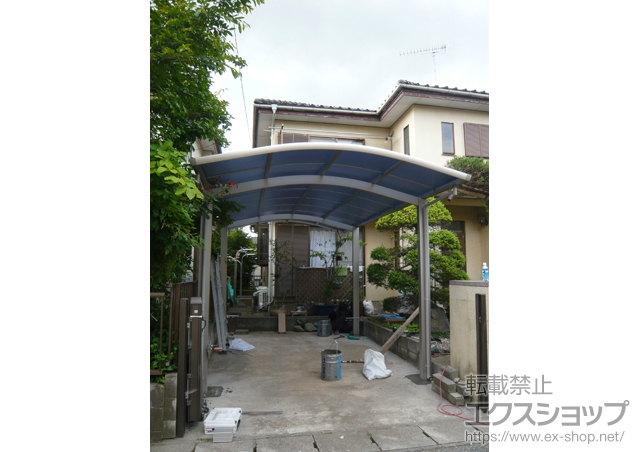 千葉県八街市ののカーポート レイナワンポート 積雪〜20cm対応+収納式物干しセット2型 2本入り 施工例