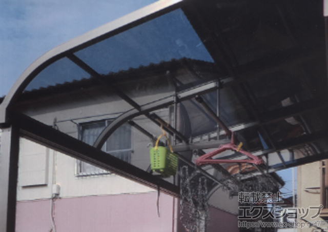 埼玉県坂戸市のLIXIL リクシル（トステム）のウッドデッキ ぬれ縁 施工例