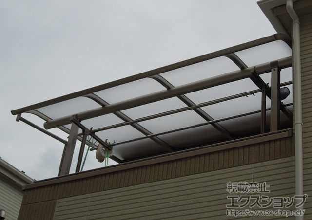 神奈川県相模原市ののバルコニー・ベランダ屋根 プレシオステラス R型 屋根タイプ 単体 積雪〜20cm対応 施工例