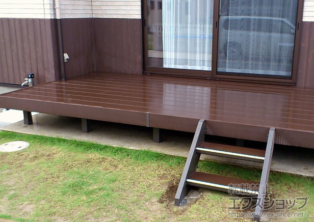 宮城県仙台市のLIXIL リクシル（トステム）のウッドデッキ リコステージII+リコステージII ステップ2段 施工例