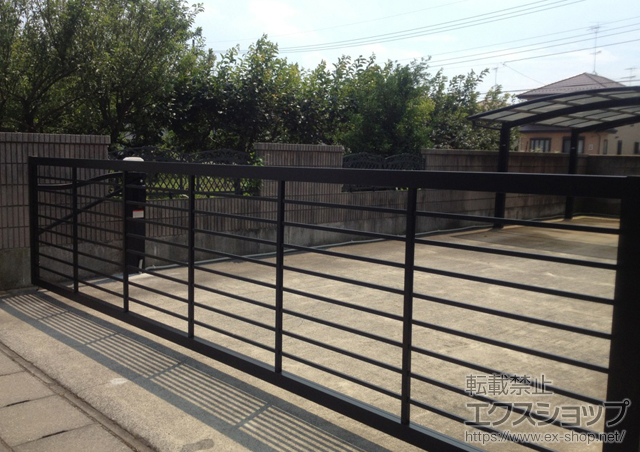 茨城県猿島郡境町ののカーゲート スウィングアップゲート ワイド 1型 電動タイプ【特注】 施工例