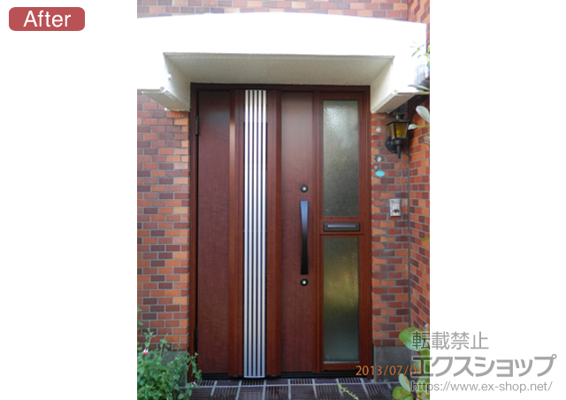 埼玉県川越市のの玄関ドア ラフォースR2玄関ドア 60型 採風タイプ 片袖付片開きドア（ポスト付） 断熱K4仕様 施工例