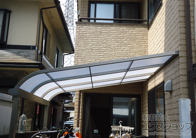 静岡県島田市のLIXIL リクシル（トステム）のテラス屋根 ライザーテラスII R型 テラスタイプ 単体 積雪〜20cm対応 施工例