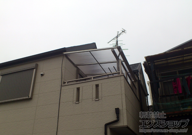 大阪府豊中市ののバルコニー・ベランダ屋根 ヴェクターテラス F型 屋根タイプ 単体 積雪〜20cm対応 施工例