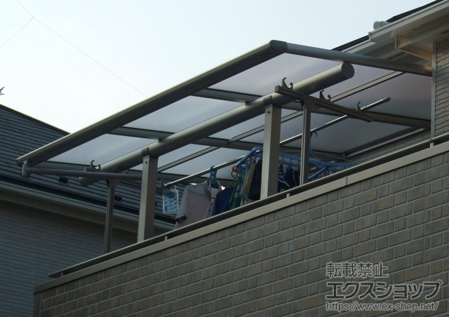 東京都日野市ののバルコニー・ベランダ屋根 ヴェクターテラス F型 屋根タイプ 単体 積雪〜20cm対応 施工例