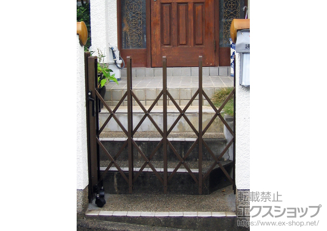 奈良県大和郡山市ののカーゲート トリップゲート PB型 ノンレール 片開き 施工例