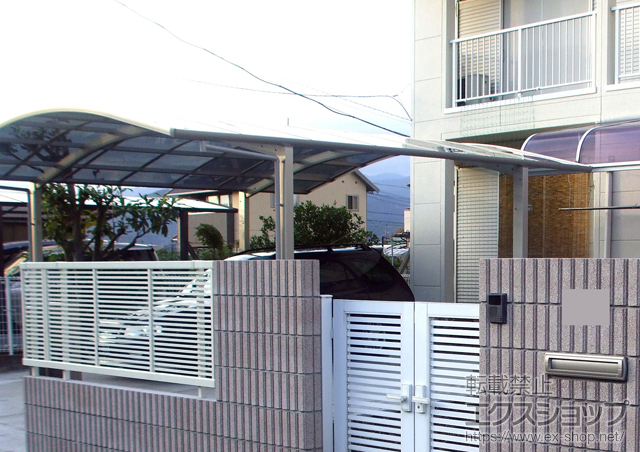 神奈川県平塚市ののカーポート プレシオスポート ワイド 積雪〜20cm対応 施工例