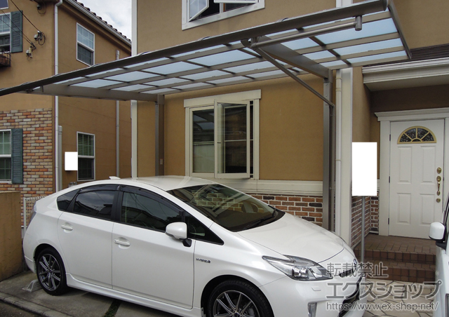 神奈川県横浜市のLIXIL リクシル（トステム）のカーポート レガーナポートシグマIII 積雪〜30cm対応 施工例