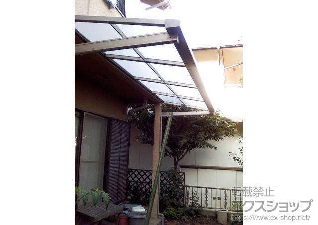 京都府京都市のLIXIL リクシル（トステム）のバルコニー・ベランダ屋根 ライザーテラスIIF型 ルーフタイプ 単体 積雪〜20cm対応 施工例