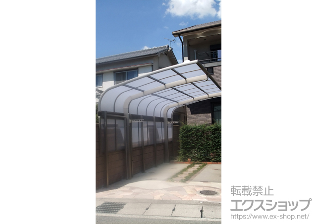 兵庫県姫路市のLIXIL リクシル（トステム）のカーポート テールポートシグマIII 積雪〜30cm対応+サイドパネル1段+収納式物干し+サイドパネル1段 補助柱 施工例