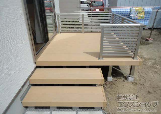 北海道札幌市のYKKAPのウッドデッキ リウッドデッキ 施工例