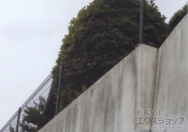 福岡県春日市ののフェンス・柵 イーネットフェンス1M型 間仕切りタイプ 施工例