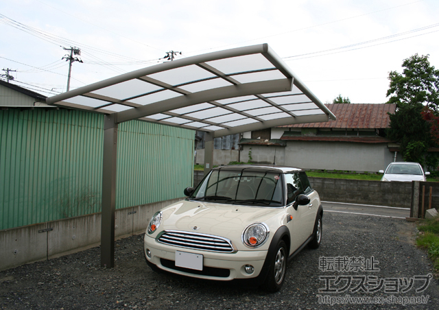 岩手県花巻市のLIXIL リクシル（トステム）のカーポート カーブポートシグマIII 積雪〜30cm対応 施工例