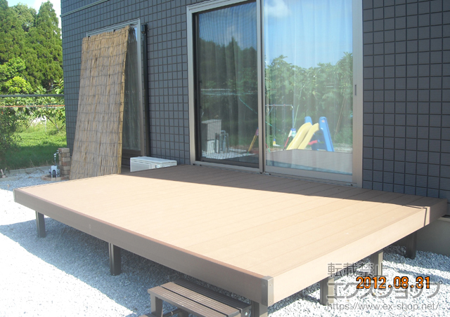 福岡県行橋市のLIXIL リクシル（トステム）のウッドデッキ リコステージII 単体 施工例