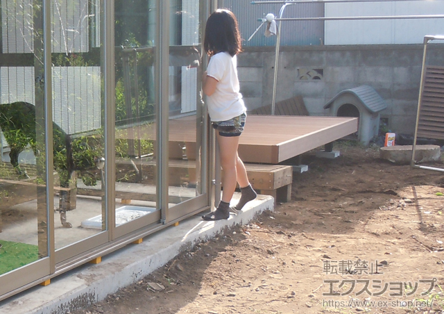 茨城県水戸市のLIXIL リクシル（トステム）のウッドデッキ リコステージII 施工例