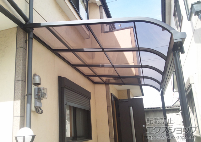 兵庫県加古川市のLIXIL リクシル（トステム）のテラス屋根 ライザーテラスII R型 テラスタイプ 単体 積雪〜20cm対応 施工例