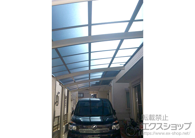 埼玉県さいたま市ののカーポート レイナポートZ 縦連棟 積雪〜20cm対応+水平式物干し(カーポート柱用) 施工例