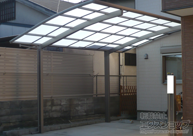 京都府京都市のLIXIL リクシル（トステム）のカーポート カーブポートシグマIII 積雪〜30cm対応 施工例