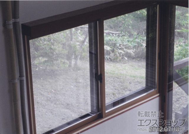 長野県須坂市のの玄関ドア、二重窓（内窓） プラメイクE 引違い窓 2枚建 施工例