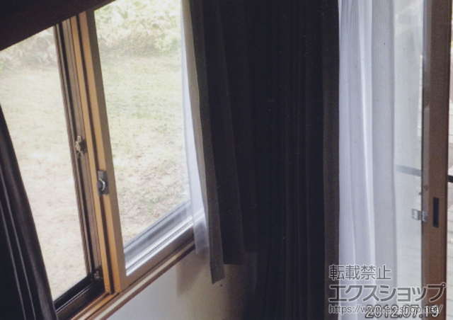 長野県須坂市のの玄関ドア、二重窓（内窓） プラメイクE 引違い窓 4枚建 施工例