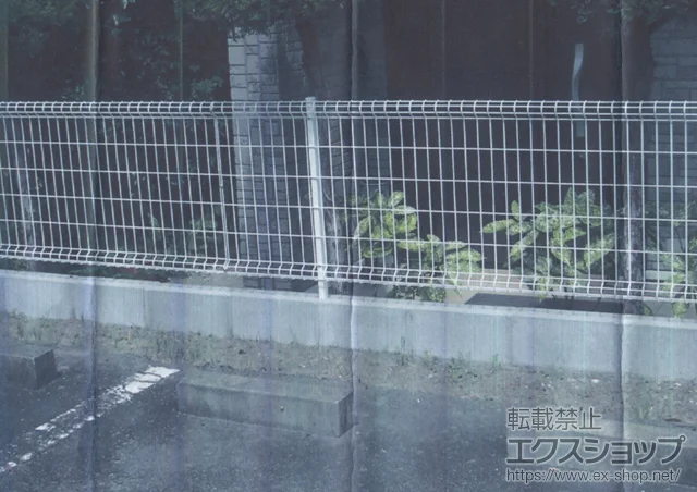 宮城県仙台市のLIXIL リクシル(TOEX)のフェンス・柵・塀 ハイグリッドフェンスN8型 フリーポールタイプ 施工例