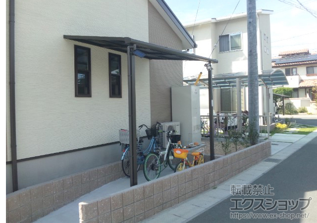 三重県津市のLIXIL リクシル（トステム）のテラス屋根 ライザーテラスII F型 テラスタイプ 単体 積雪〜20cm対応 施工例