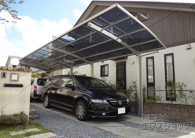 宮城県宮城郡利府町ののカーポート プレシオスポート 縦連棟 積雪〜20cm対応+ プレシオスポート 着脱式補助柱 2本入 施工例