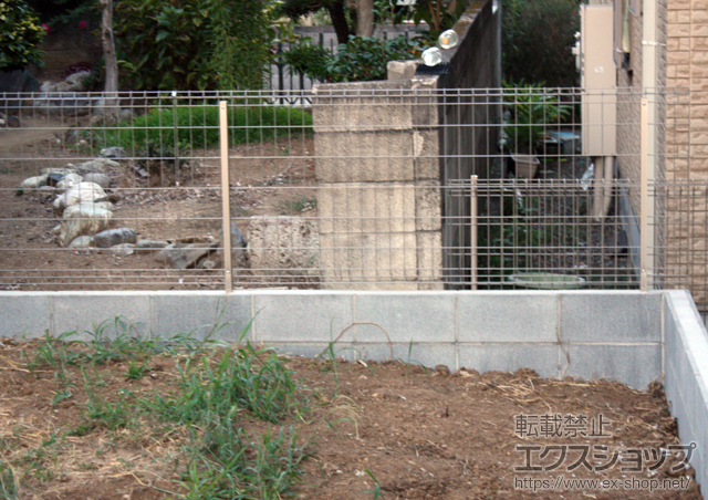 千葉県流山市ののフェンス・柵 イーネットフェンス1F型 自由柱タイプ 施工例