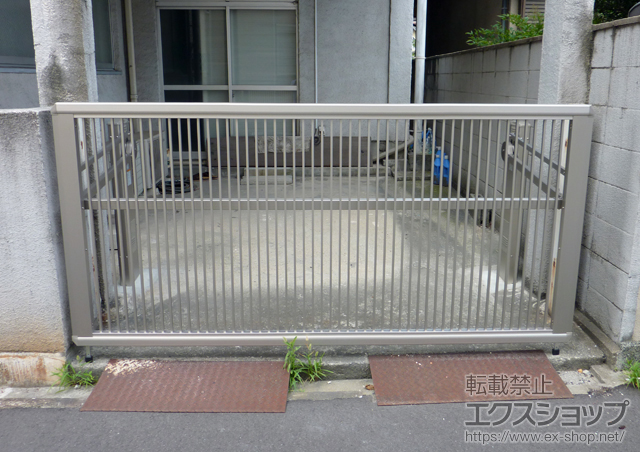 大阪府高石市ののカーゲート エクスラインアップゲート2型 手動式 ※特注 施工例