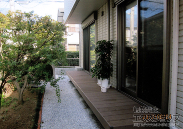 神奈川県厚木市のLIXIL リクシル（トステム）のウッドデッキ リコステージII 連棟 施工例