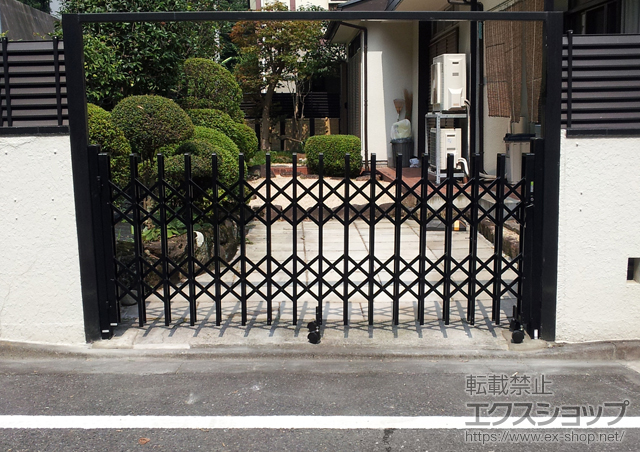 東京都世田谷区ののカーゲート トリップゲート 傾斜地専用型 ノンレール 片開き30S 施工例