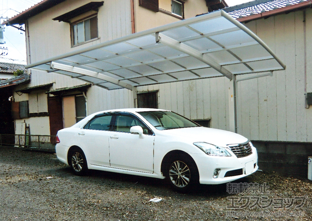 静岡県焼津市ののカーポート レイナポート 積雪〜20cm対応+ レイナポート 着脱式サポート 2本入 施工例