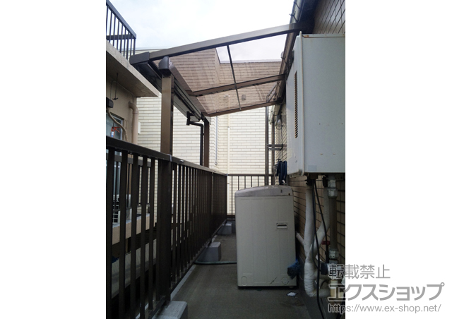 東京都中野区のLIXIL リクシル（トステム）のバルコニー・ベランダ屋根 ライザーテラスII F型 屋根タイプ 単体 施工例