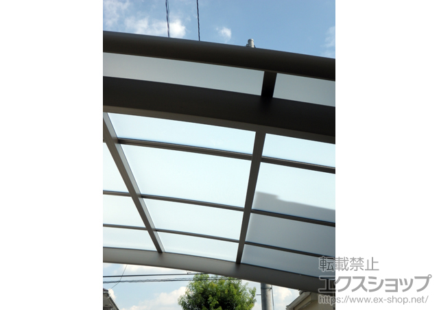 東京都立川市のLIXIL リクシル（トステム）のサイクルポート・駐輪場 カーブポートシグマIII ミニ 積雪〜20cm対応 施工例