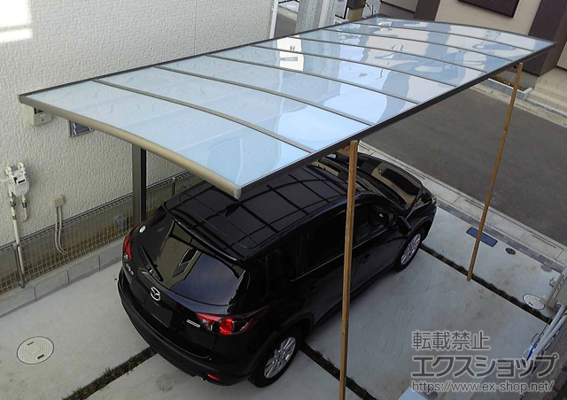 埼玉県朝霞市のLIXIL リクシル（トステム）のカーポート カーブポートシグマIII 積雪〜30cm対応 施工例