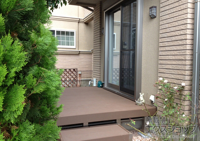 東京都三鷹市ののウッドデッキ リウッドデッキ 200 単体+独立式リウッドステップ2型 施工例