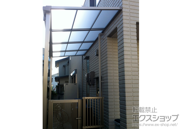 東京都西東京市のLIXIL リクシル（トステム）のテラス屋根 ライザーテラスII F型 テラスタイプ 単体 積雪〜20cm対応 施工例