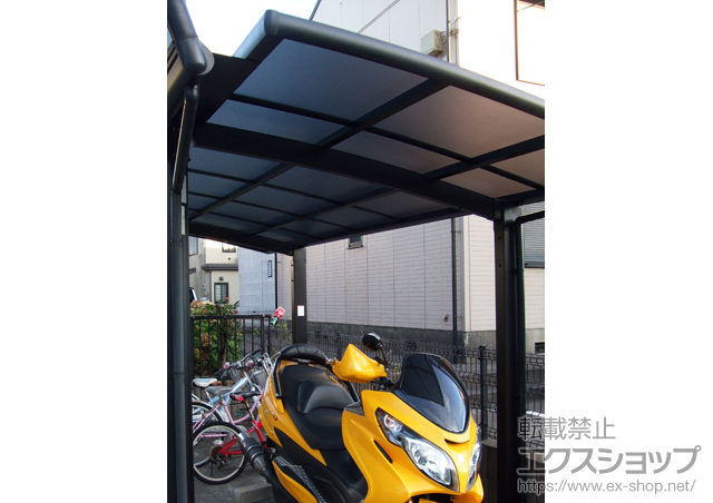 千葉県富津市のLIXIL リクシル（トステム）のサイクルポート・駐輪場 カーブポートシグマIII ミニ 積雪〜20cm対応 施工例