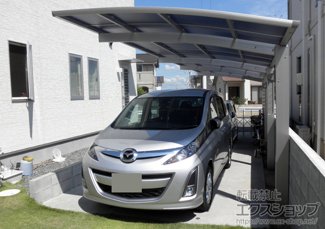 岡山県倉敷市ののカーポート プレシオスポート 縦連棟 積雪〜20cm対応+収納式物干しセット 施工例