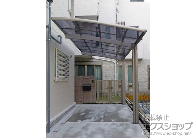 大阪府大阪市のLIXIL リクシル（トステム）のカーポート カーブポートシグマIII 積雪〜30cm対応 施工例