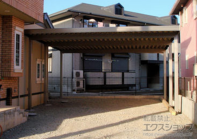 静岡県三島市のLIXIL リクシル（トステム）のカーポート テリオスポートIII 2台用 奥行延長 角柱仕様 積雪〜30cm対応 施工例