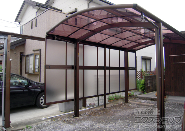 滋賀県犬上郡豊郷町ののカーポート レイナワンポート 積雪〜20cm対応+レイナワンポート サイドパネル 施工例