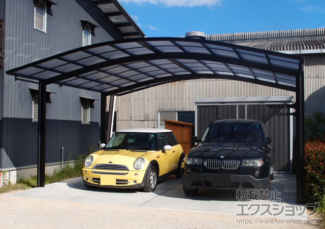 愛知県高浜市ののカーポート レイナツインポート 積雪〜20cm対応+収納式物干し2型 2本入り 施工例