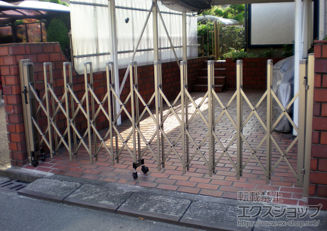 神奈川県横須賀市ののカーゲート トリップゲート PB型 ノンレール 片開き 32S 施工例