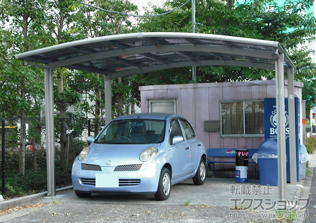 東京都北区のLIXIL リクシル（トステム）のカーポート カーブポートシグマIII ワイド　積雪〜30cm対応 施工例