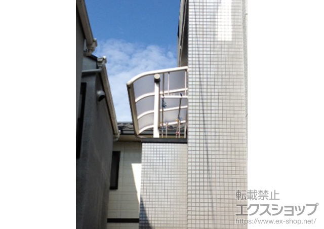 神奈川県川崎市ののバルコニー・ベランダ屋根 プレシオステラス R型 屋根タイプ 積雪〜20?対応 施工例