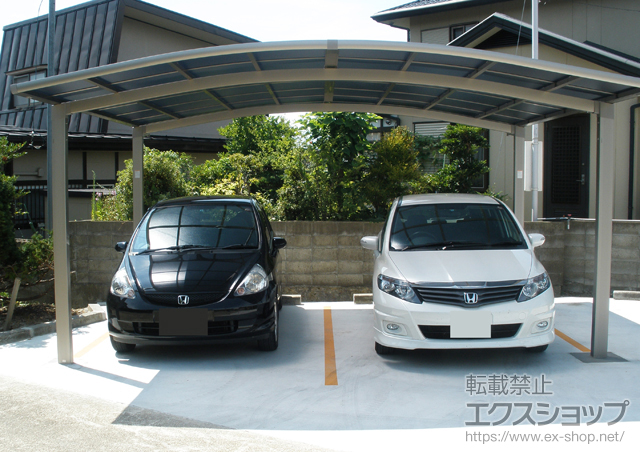 福島県郡山市のLIXIL リクシル（トステム）のカーポート カーブポートシグマIII ワイド 積雪〜20ｃｍ対応 施工例