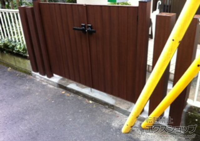 東京都杉並区のの門扉 スタンダード門扉4型 両開き 門柱使用+シンプルモダン アクセントポール1A型 施工例