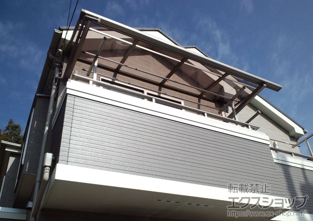 東京都調布市のLIXIL リクシル（トステム）のバルコニー・ベランダ屋根 ライザーテラスII R型 ルーフタイプ 単体 積雪〜20cm対応 施工例